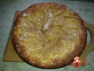 Пиріг з грушею