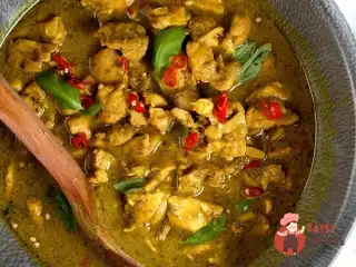 Курка в зеленому соусі