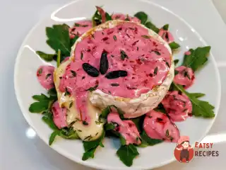 Сир бри з ягідним кремом