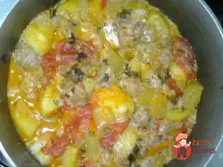 Овочеве рагу з фрикадельками