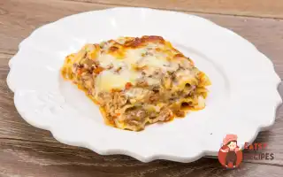 Лазання З Соусом Бешамель