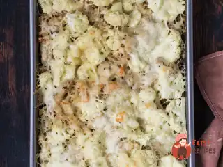 Рисова запіканка з куркою та цвітною капустою