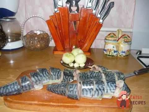 Маринована скумбрія