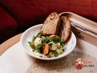 Турецькі яйця з креветками