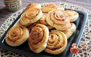 Булочки З Корицею Та Родзинками