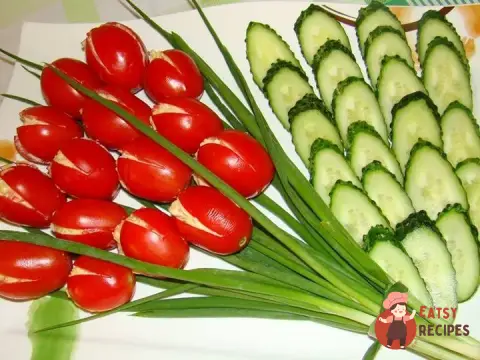 Салат з шампіньйонами та фруктами