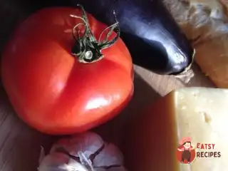 Бутерброди з баклажанами та помідорами