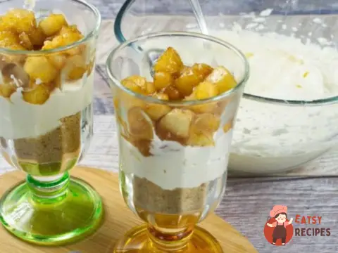 Яблучний чізкейк з лікером