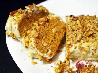 Медовий рулет з волоськими горіхами