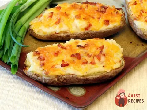 Печену картоплю з рокфором