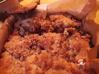 Карамелізований гарбузово-грушевий крамбл