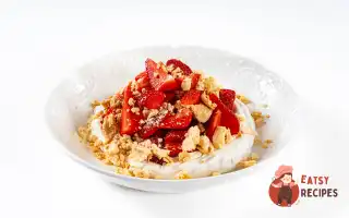Полуниця з вершками