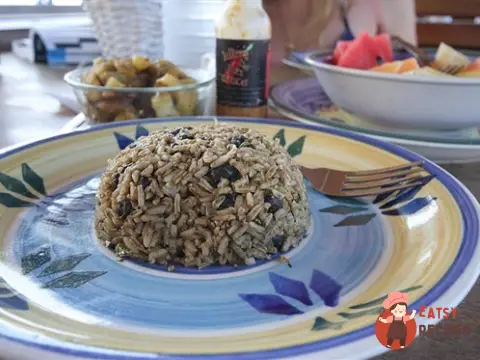 Ароматний рис з квасолею