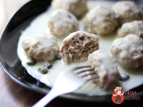 Кенігсберзькі клопи (Königsberger Klopse)
