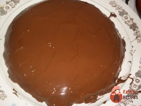 Торт з фініками