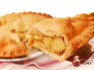 Пряний пиріг з яблуками та медом