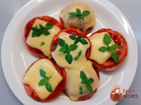 Закуска з ковбаси