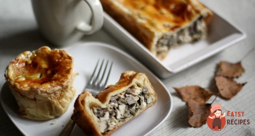 Закритий пиріг з куркою та грибами