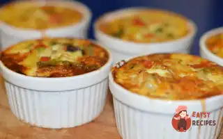 Порційні Омлети Зі Свининою Та Овочами.
