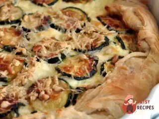 Тарт з цукіні, томатами та базиліком