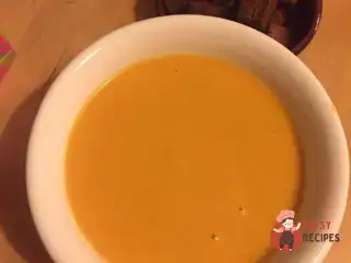 Гарбузовий суп з кокосовим молоком та імбиром