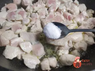 Крок 3: Пшенична каша з куркою