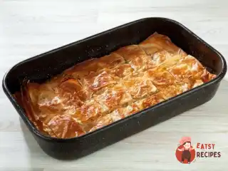 Грецький пиріг з гарбузом, фетою та шавлією (Kolokithopita)