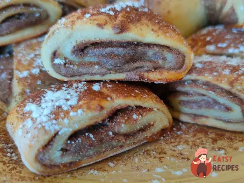 Слойки з шоколадним кремом