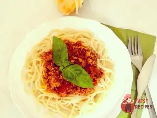 Ароматні спагетті болоньєзе