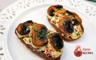 Бутерброд з грибами