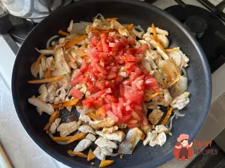 Крок 8: Фунчоза з куркою
