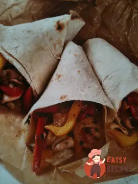 Тако з куркою та соусом сальсу