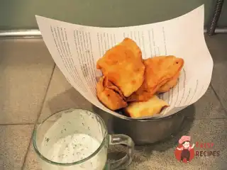 Індійські самоси з кефірним соусом