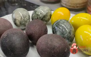 Яйця Пофарбовані В Червоному Вині