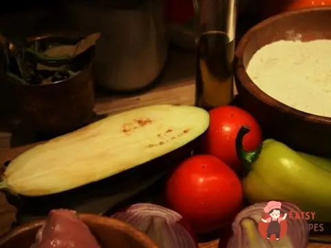 Пита з куркою та овочами