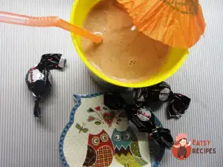 Густе какао з корицею