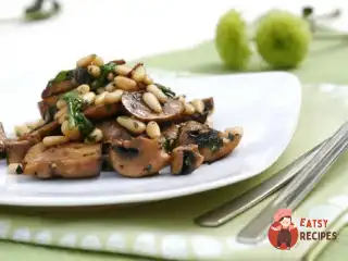 Гриби портобелло з кедровими горіхами та кунжутним кремом