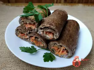 Печінкові млинці з морквою в корейці