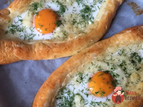 Хачапурі по-аджарськи