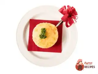 Білковий омлет зі сметаною, запечений