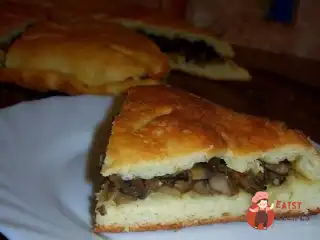 Пісний пиріг з печерицями