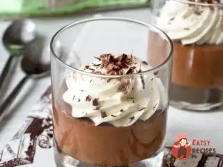 Мус із чорного шоколаду