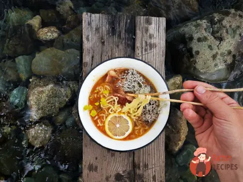 Рамен із копченою куркою