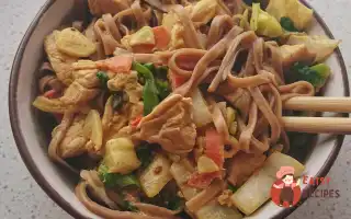 Гречана Локшина В Каррі-Соусі З Індичкою Та Кокосовим Молоком