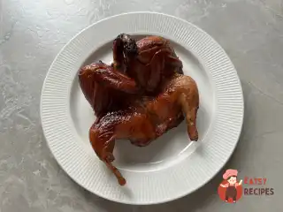 Перепілки в медовому соусі