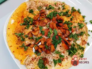 Яєчня з лисичками