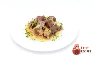 Куряча Печінка У Сирному Соусі