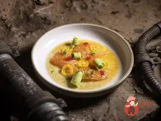 Севиче з лосося з соусом шисо та кумкватом