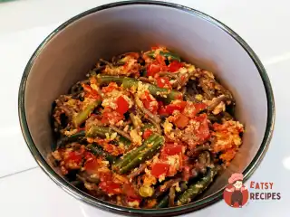 Гречана локшина з овочами