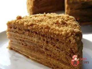 Медовик із шоколадною крихтою